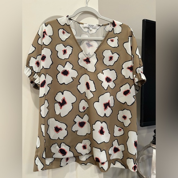 CROSBY by Mollie Burch Tops - Crosby Top.
Size Small. Excellent condition